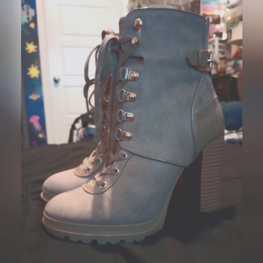 JF ankle booties in tan 6.5 womens